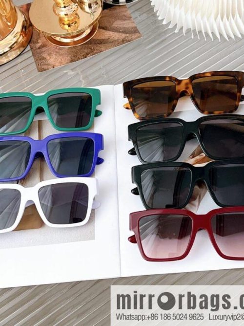 D & G Dolce & Gabbana Square Unisex Sunglasses