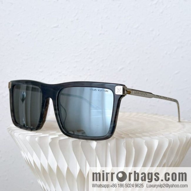 LV Louis Vuitton Square Unisex Sunglasses - Image 5