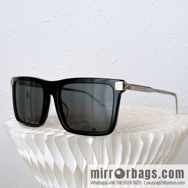LV Louis Vuitton Square Unisex Sunglasses - Image 8