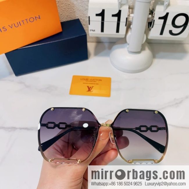 LV Louis Vuitton Large Frame Women\'s Sunglasses - Image 5