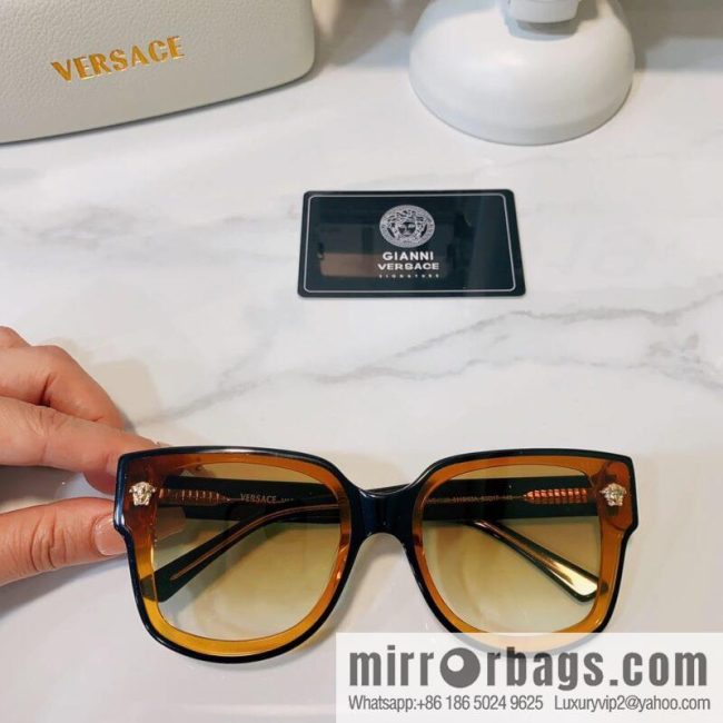 VERSACE Versace Large Frame Unisex Sunglasses - Image 3