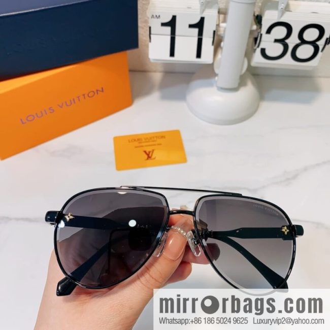 LV Louis Vuitton toad-shaped unisex sunglasses - Image 4
