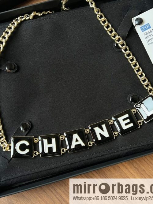 New ☑️ Chanel square letter waist chain belt
