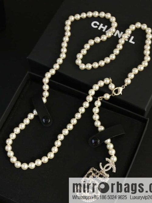 New ☑️ CHANEL Chanel double c5 word five pearl black leather rope belt belt chain
