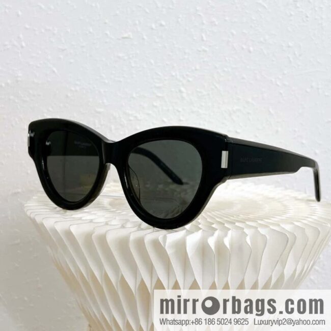 SAINT LAURENT Women\'s cat eye sunglasses