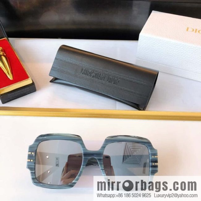 Dior large frame unisex sunglasses - Image 6