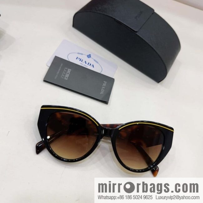 Prada round frame women\'s sunglasses - Image 5