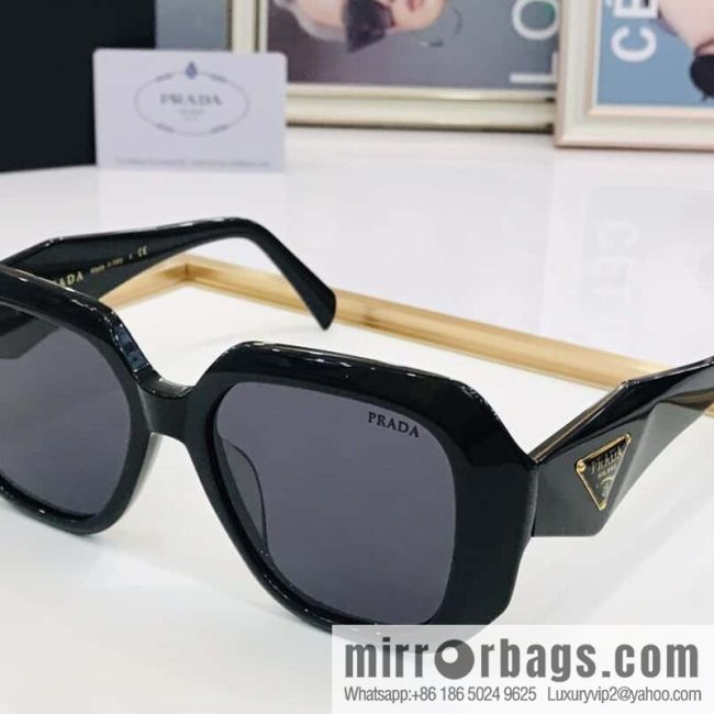 Prada large frame unisex sunglasses - Image 2