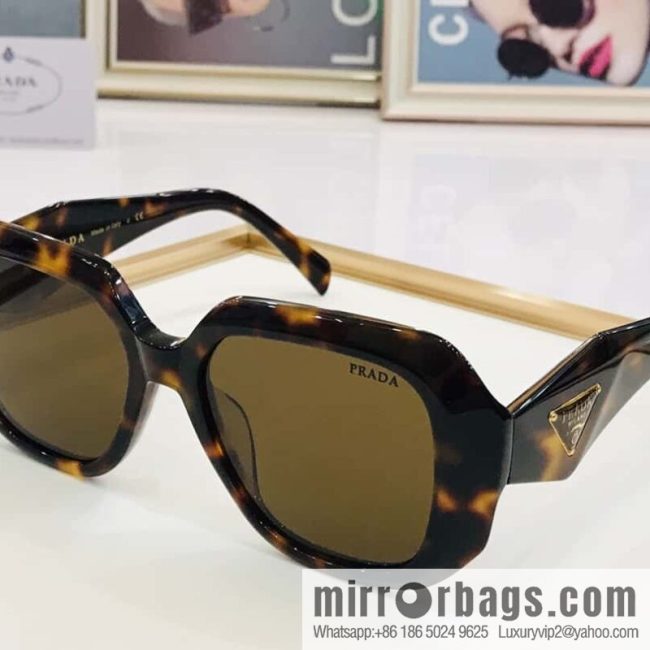 Prada large frame unisex sunglasses - Image 5