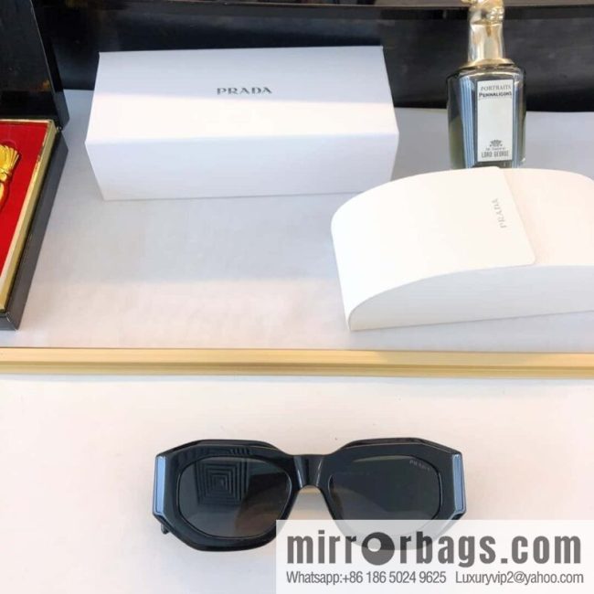 Prada three-dimensional frame unisex sunglasses - Image 2