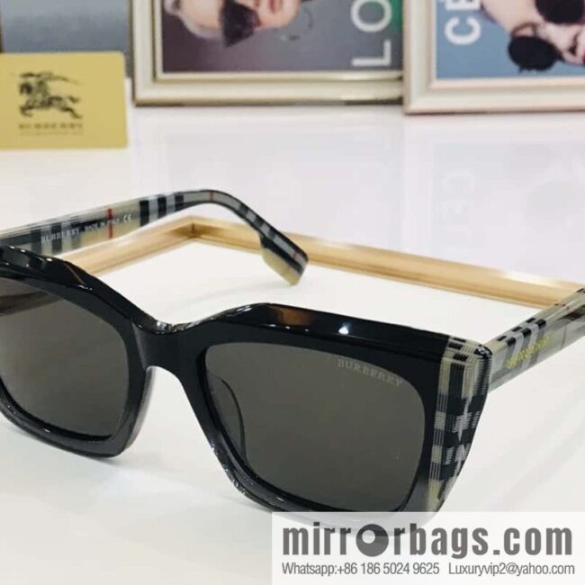 Burberry color matching plate frame unisex sunglasses
