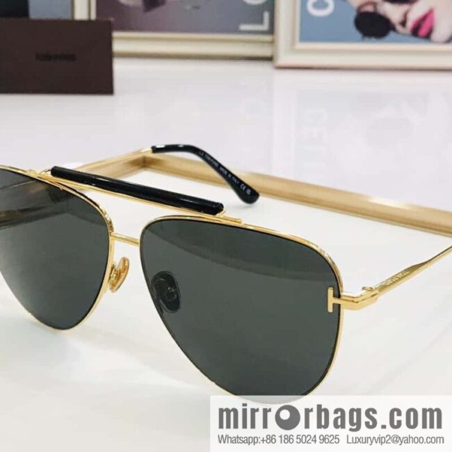TOM FORD Ultra Light Unisex Sunglasses