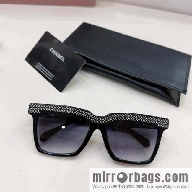 CHANEL Chanel square women\'s sunglasses - Image 2