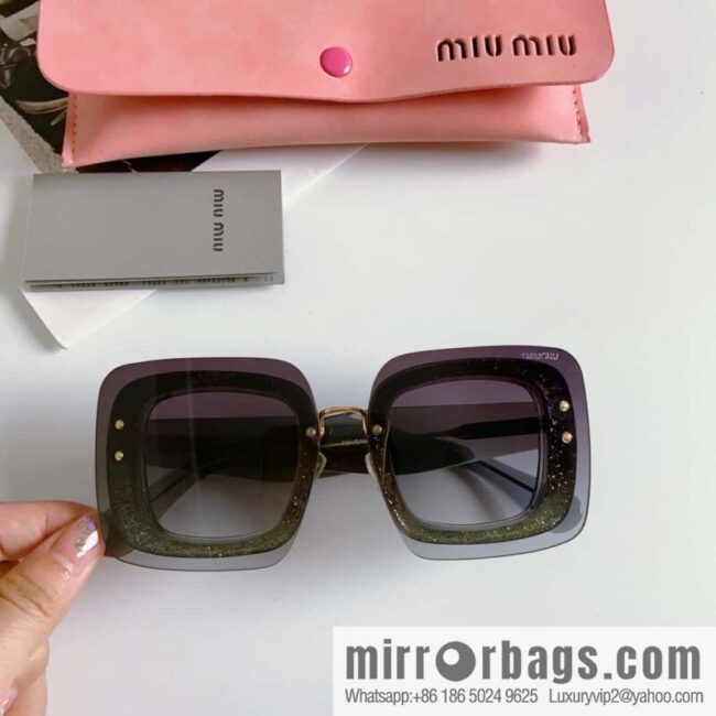 MIUMIU Miu flash piece square frame large frame women\'s sunglasses