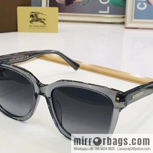 Burberry Burberry Plate Frame Unisex Sunglasses - Image 5
