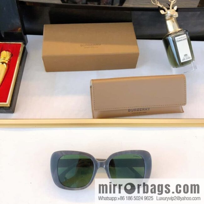 Burberry classic plaid women\'s sunglasses