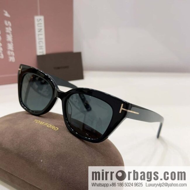 TOM FORD Tom Ford Square Unisex Sunglasses