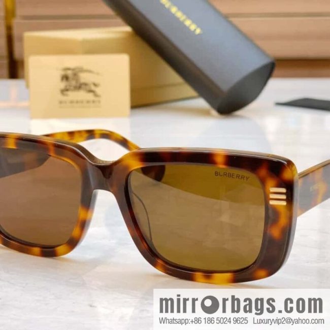 Burberry\'s new unisex sunglasses - Image 4