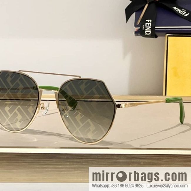 Fendi irregular metal frame unisex sunglasses - Image 4