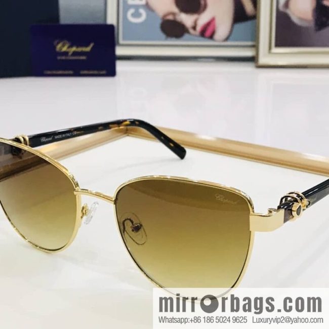 Chopard Metal Framed Unisex Sunglasses - Image 3