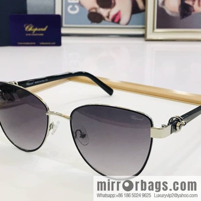 Chopard Metal Framed Unisex Sunglasses - Image 4