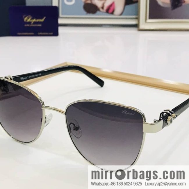 Chopard Metal Framed Unisex Sunglasses - Image 6