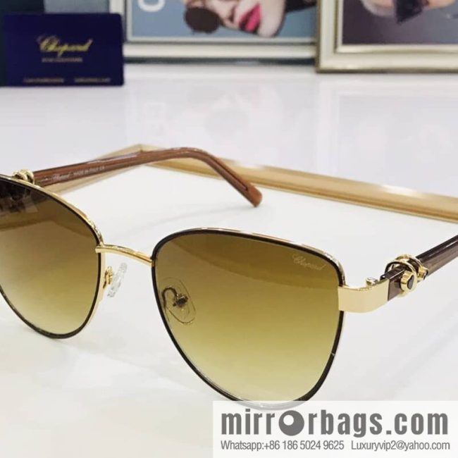 Chopard Metal Framed Unisex Sunglasses - Image 7