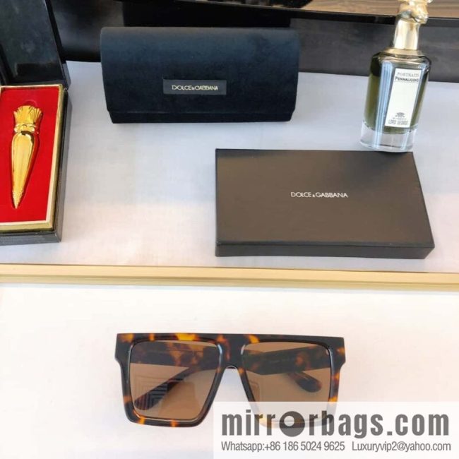 D & G Dolce & Gabbana New Box Unisex Sunglasses - Image 3