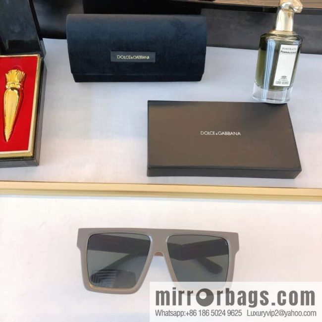 D & G Dolce & Gabbana New Box Unisex Sunglasses - Image 5