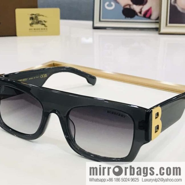 Burberry Women\'s Sunglasses - Image 4