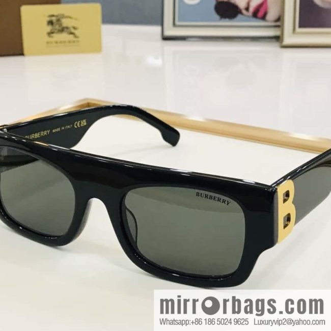 Burberry Women\'s Sunglasses - Image 6