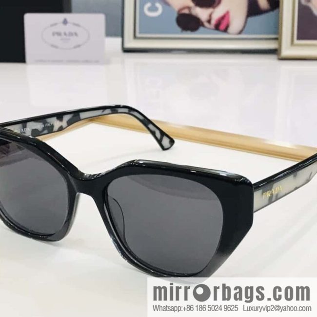 Prada large frame unisex sunglasses - Image 6