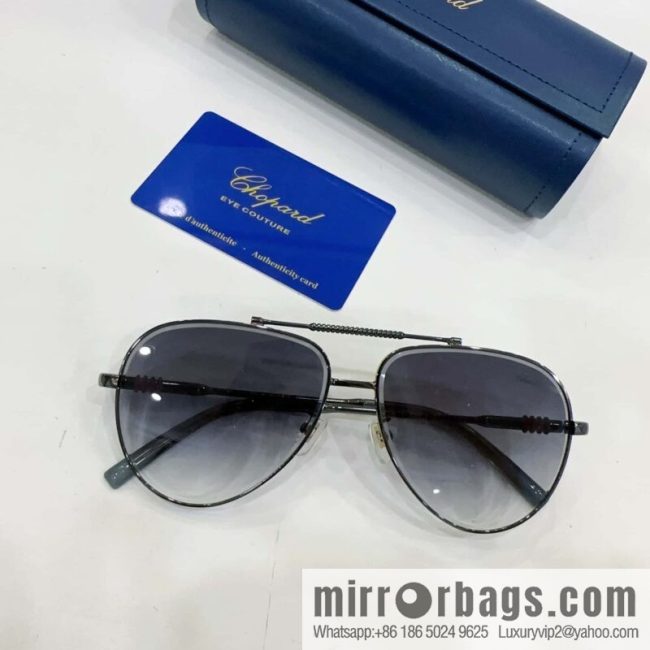Chopard Round Frame Unisex Sunglasses - Image 7