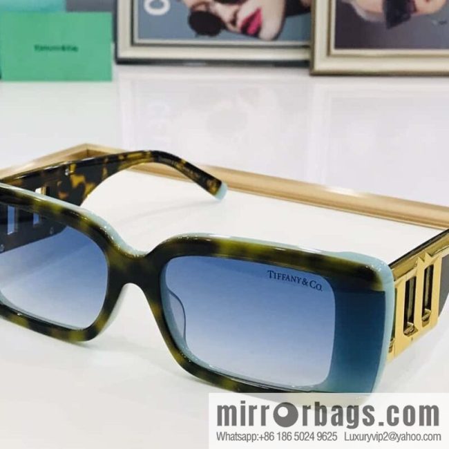 Tiffany & CO. Tiffany Fashion Sunglasses Holder Sunglasses - Image 8