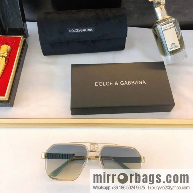 DOLCE & GABBANA Dolce & Gabbana Irregular Frame Sunglasses - Image 5