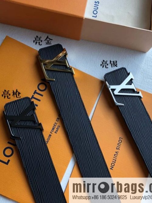 LV Initiales. 40mm Black Water Ripple Belt M9229