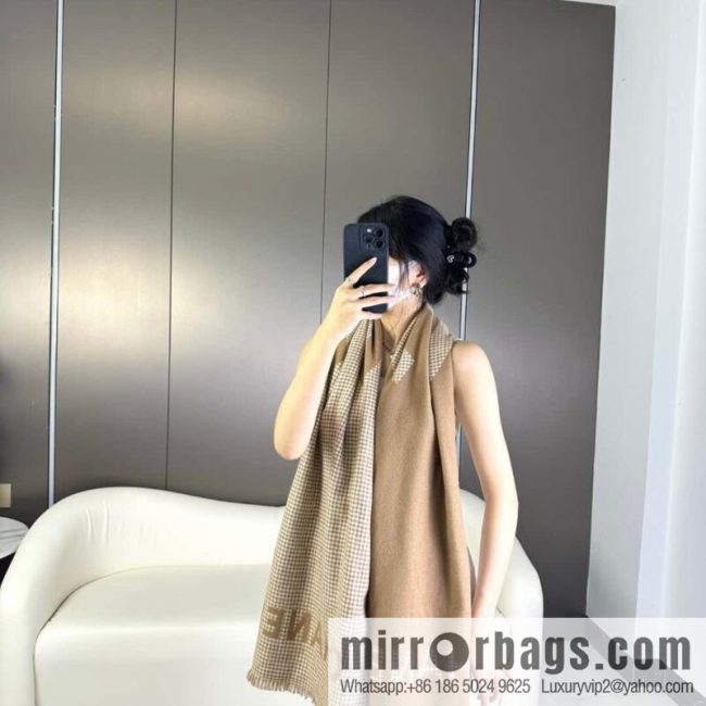 CHANEL Grandma Xiang tail order new 23B thousand bird grid color matching cashmere scarf