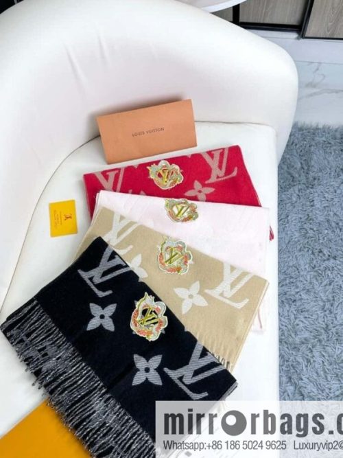 LV Year of the Dragon Limited Edition, Embroidered Labeled Sheep Wool Scarf M79522