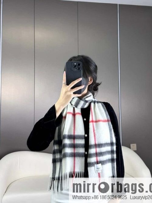 Burberry Burberry 2023 ace word-of-mouth burberry deep water ripple classic cashmere plaid scarf