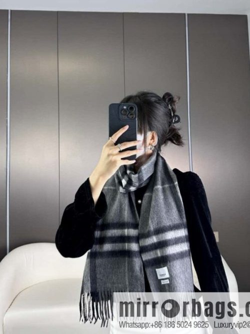 Burberry Burberry 2023 ace word-of-mouth burberry deep water ripple classic cashmere plaid scarf