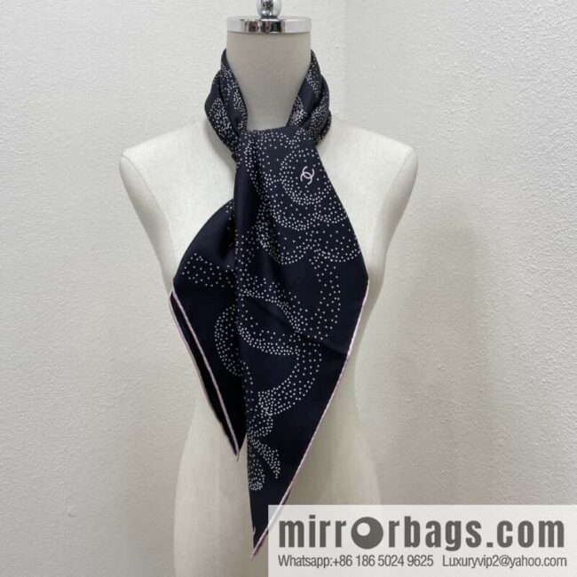 wsxc1709045879344_8-800x8000v0ag5k55xh7336_20250625131554.jpg CHANEL Polka dot camellia square towel