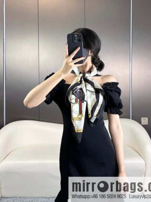 GUCCI dark jacquard silk scarf