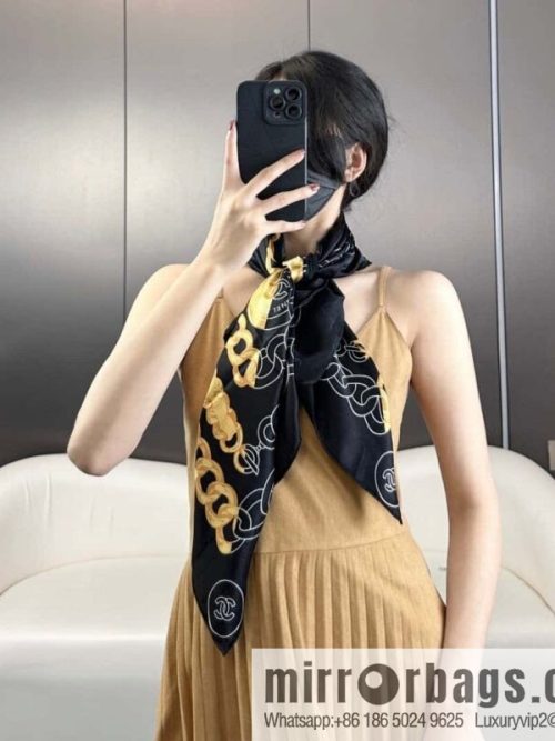 CHANEL 🖤 cc coin chain silk scarf