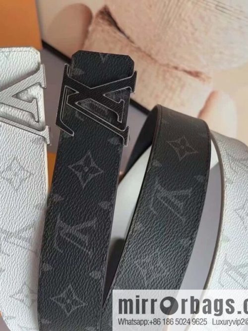 LV Initiales Double Sided Belt 4.0CM