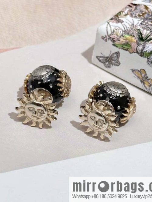 New ☑️ DIOR Dior Tribales Earrings