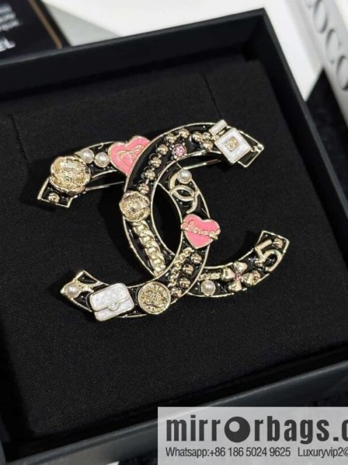 ❗️New ❗️ Chanel brooch ☀️ new ☑️ Chanel double c black enamel brooch ☀️