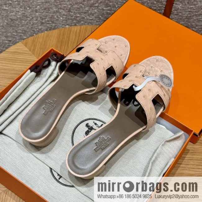 Hermès 185 Oasis high-heeled sandals, ostrich 🐦/Ostrich rose powder/Rose powder