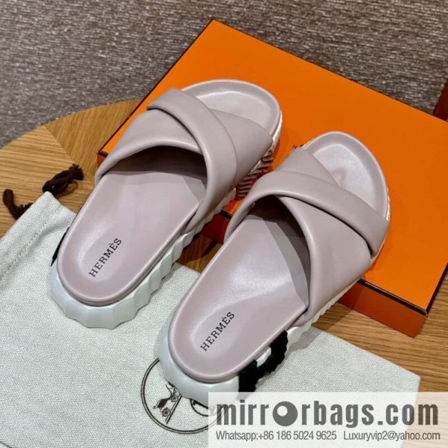 Hermès 086/Infra/Sports slippers, lambskin/lambskin ceramic powder/94/Terre Cuite