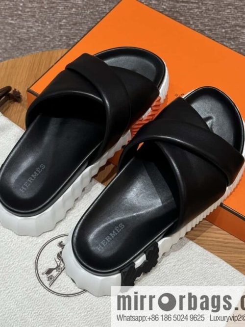 Hermès 086/Infra/Sports slippers, lambskin/black/89/Blanck