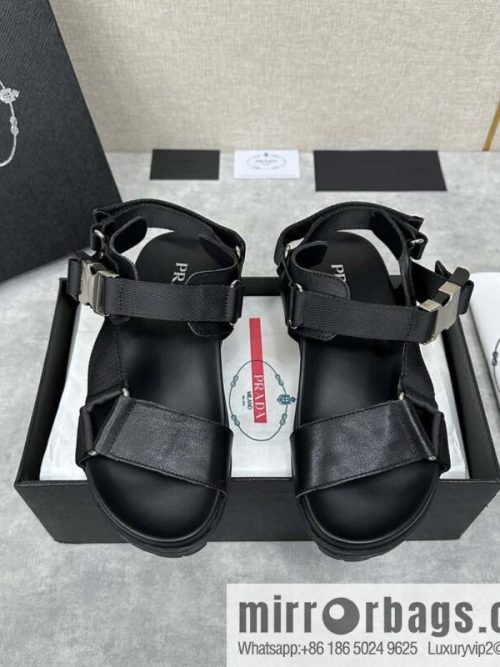 💋💍P new Prada * Prada, men\'s new platform splicing sandals